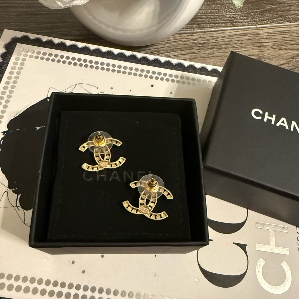 Chanel Gold CC Crystal Stud Earrings - Picture 9 of 10